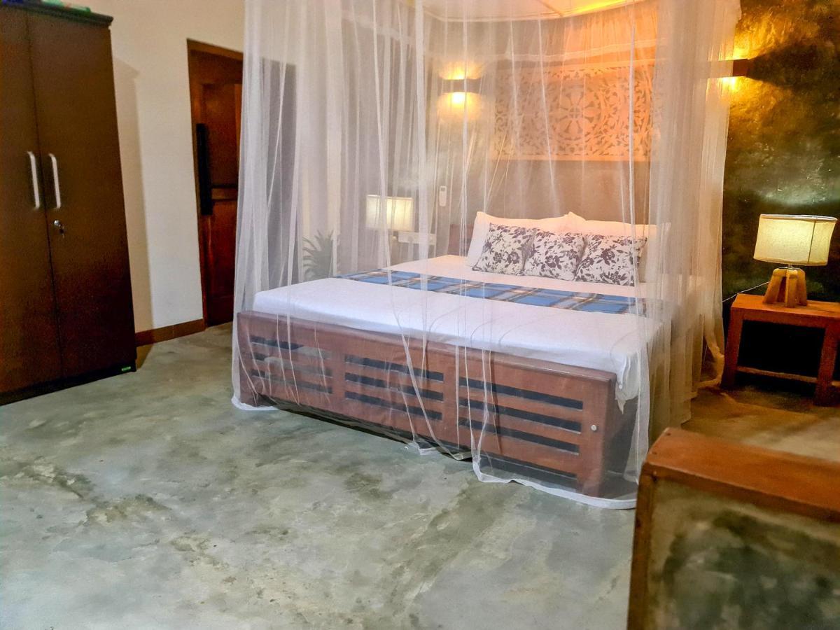 Villa Sahasna à Unawatuna Extérieur photo
