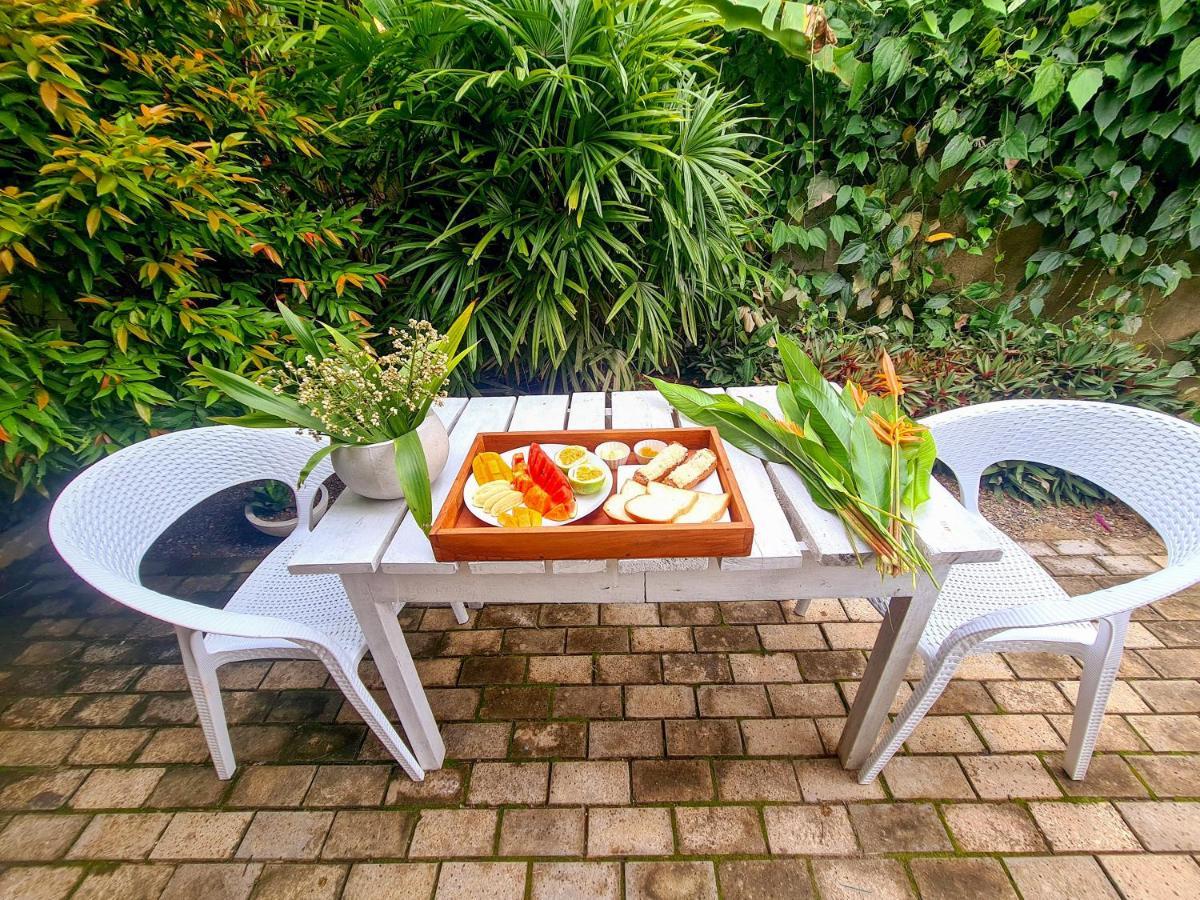 Villa Sahasna à Unawatuna Extérieur photo